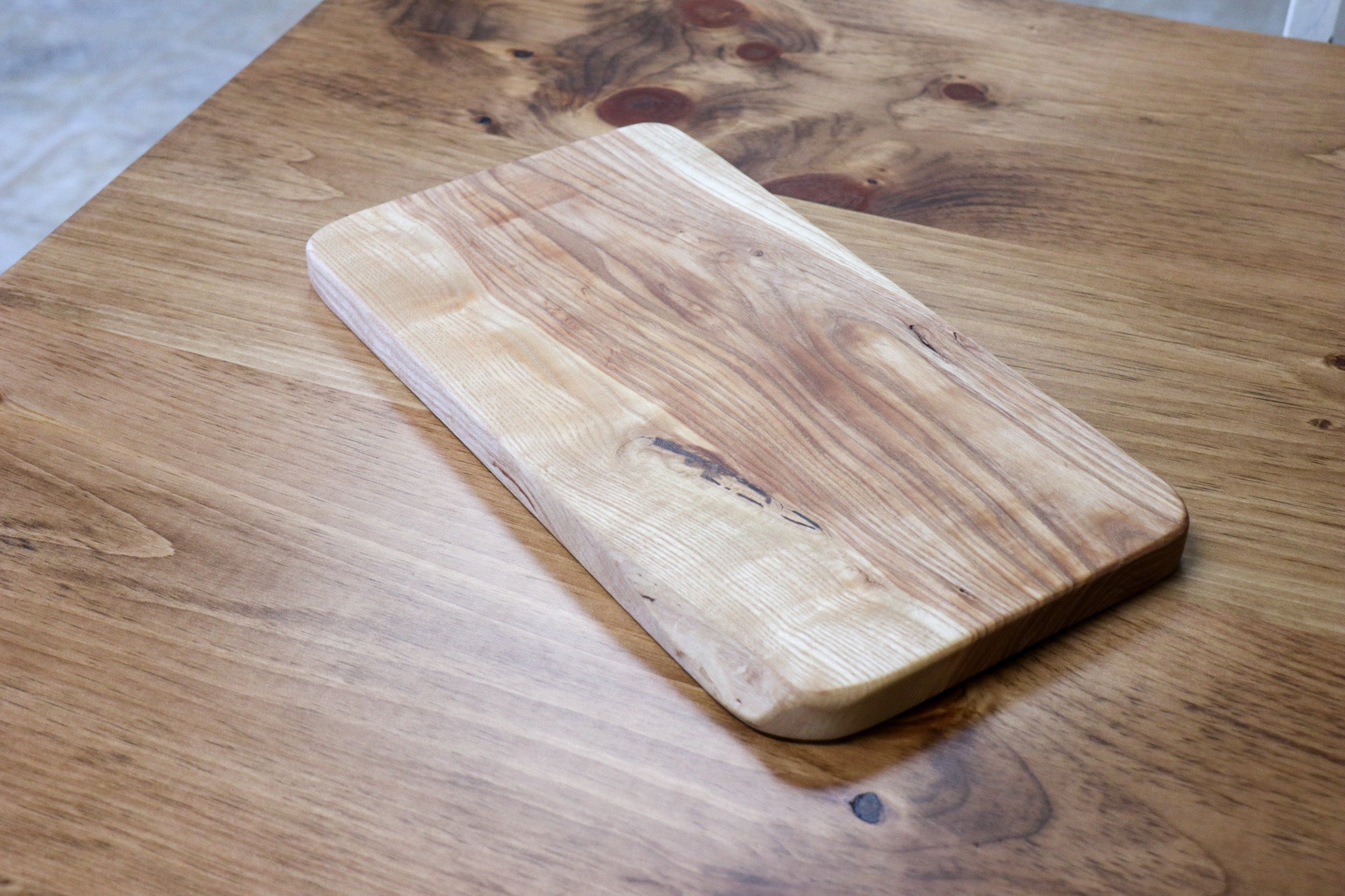 Live Edge Ash Cutting Board (in stock) - Hazel Oak Farms