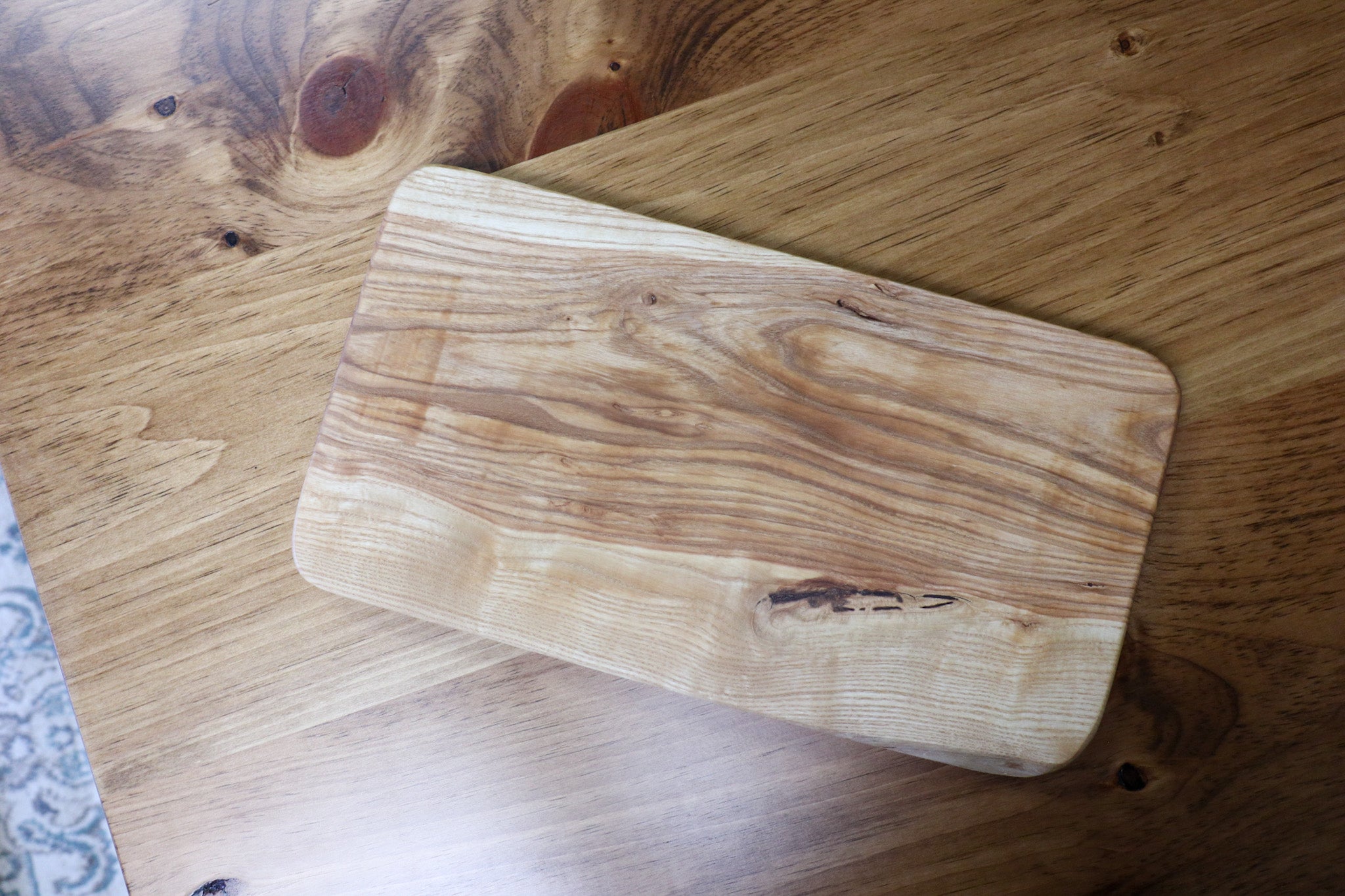 Live Edge Ash Cutting Board (in stock) - Hazel Oak Farms