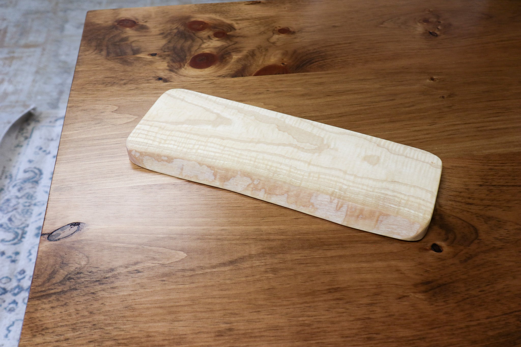 Live Edge Ash Cutting Board (in stock) - Hazel Oak Farms