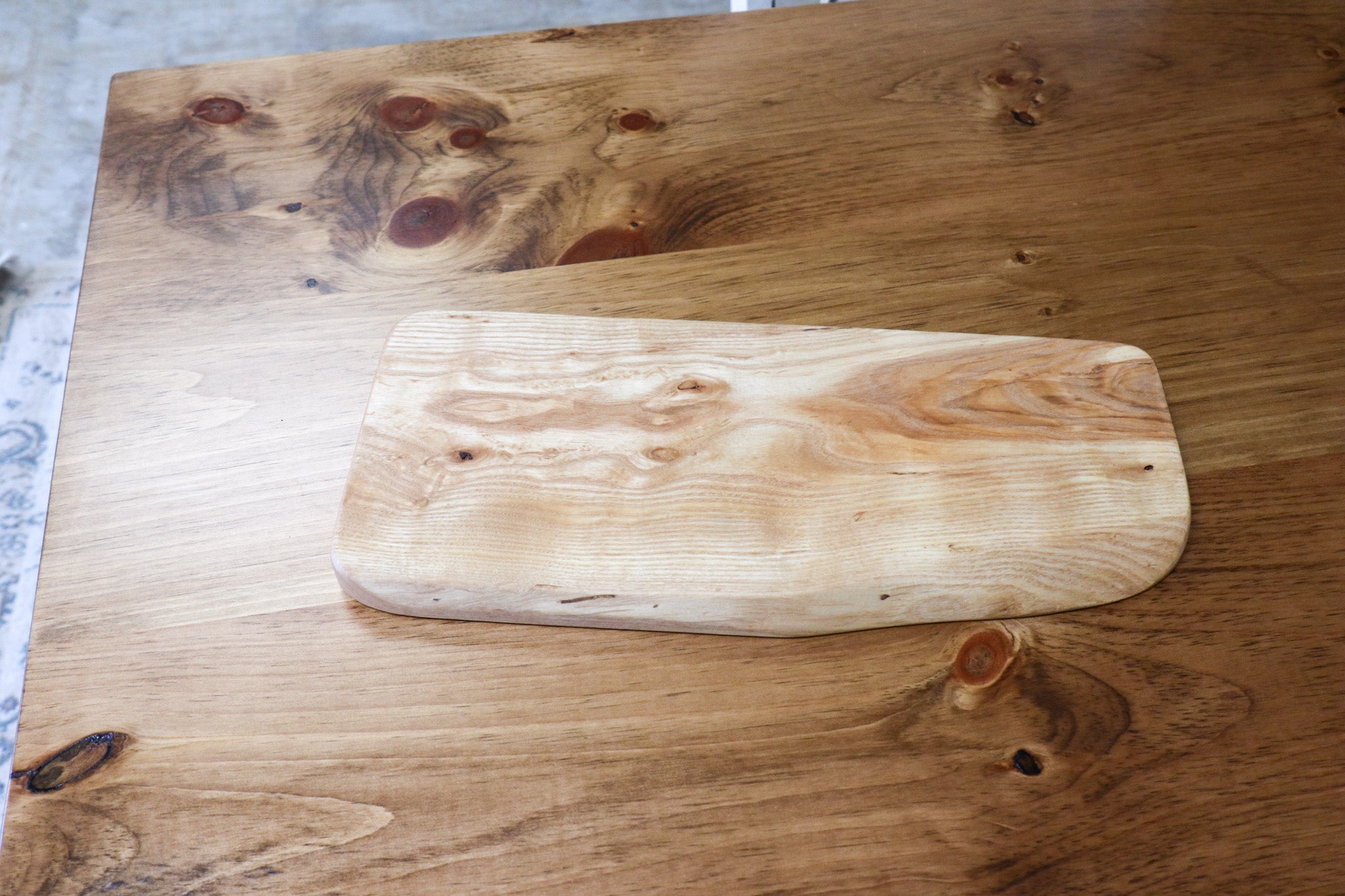 Live Edge Ash Cutting Board (in stock) - Hazel Oak Farms