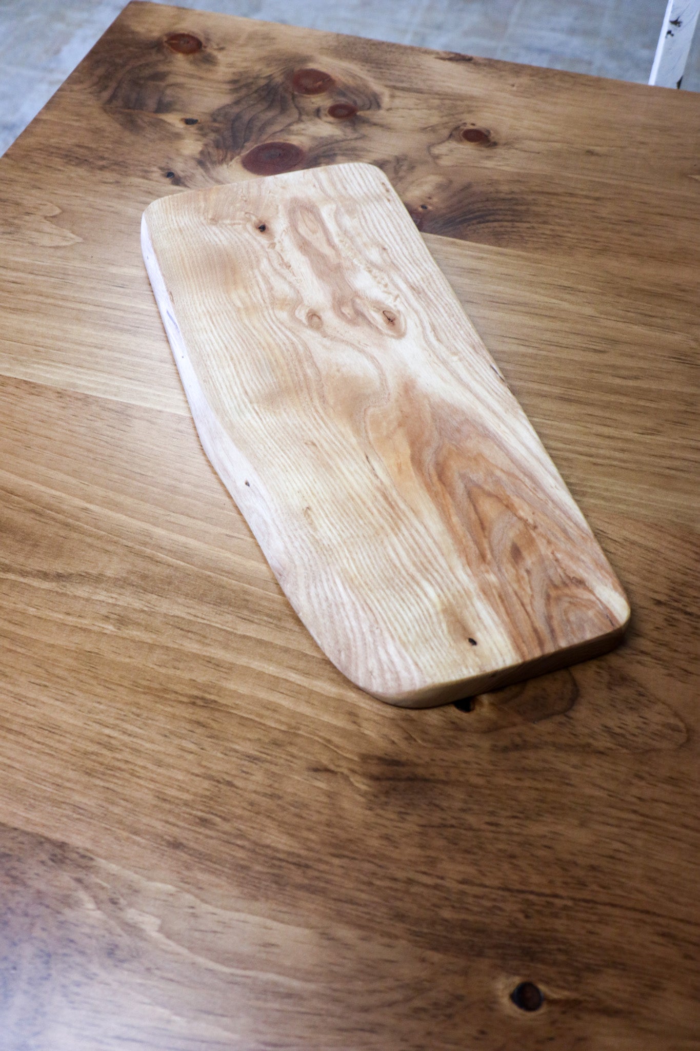 Live Edge Ash Cutting Board (in stock) - Hazel Oak Farms