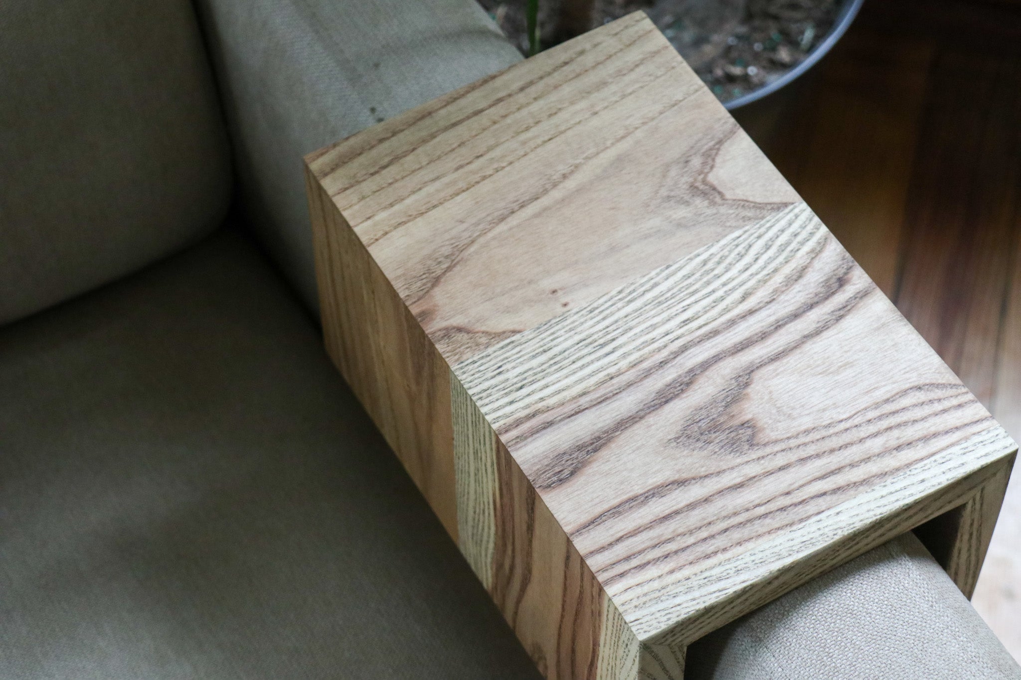 Solid 5&quot; Ash Hardwood Armrest Table (in stock)